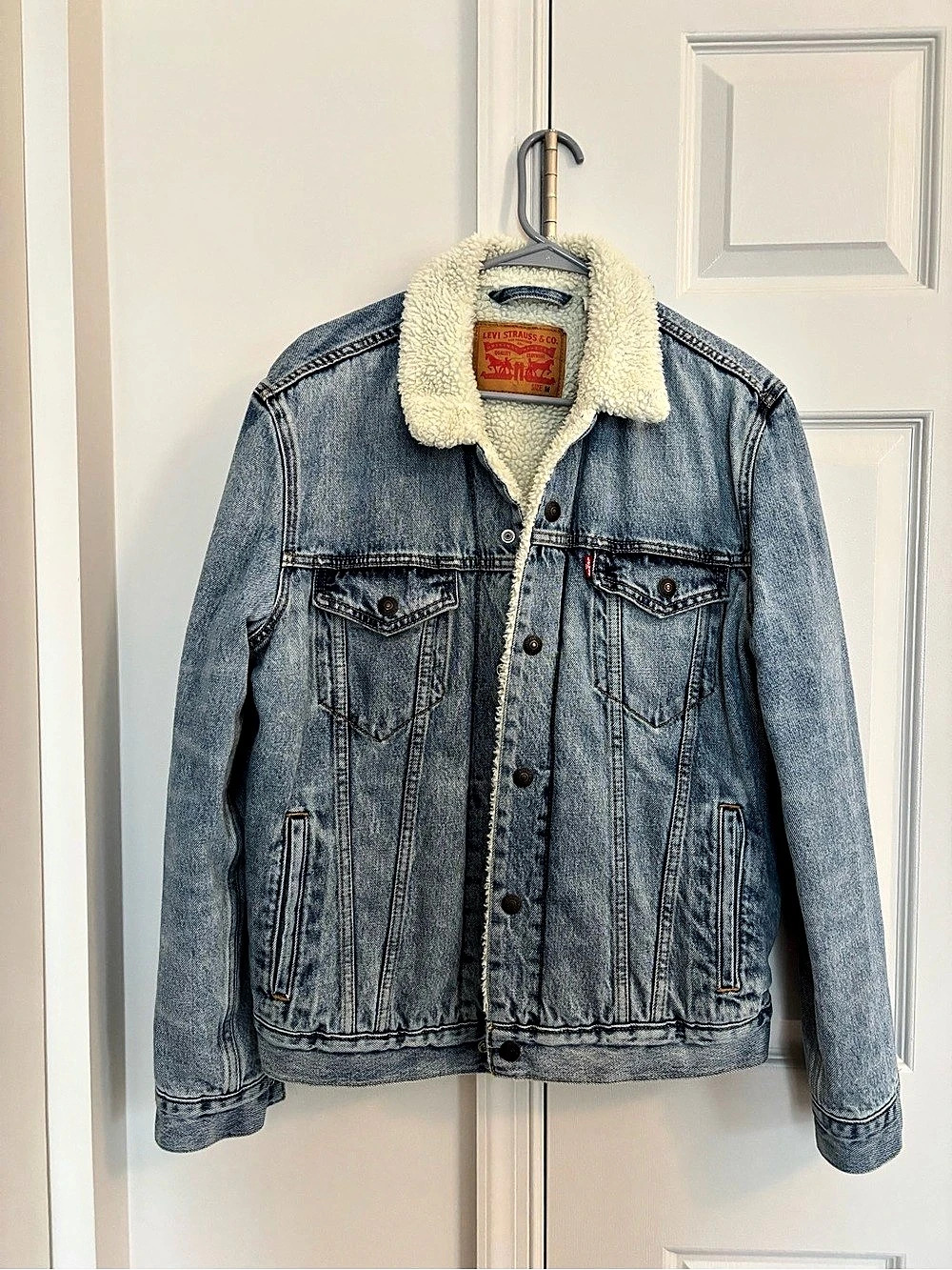Men’s Levi's Type III Sherpa Trucker Denim Jacket Medium